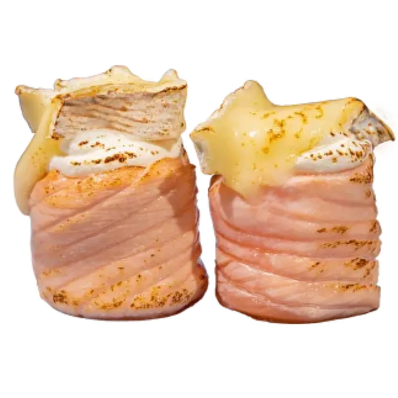 Gunkan Salmão Queijo Brie 4 Peças - Gunkan de salmão com quei brie braseado